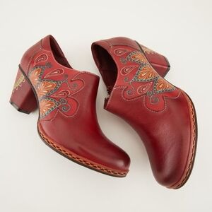 L’Artiste Spring Step Zami Hand Painted Embossed Barnished Art to Wear Booties 6